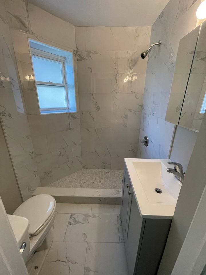 1120 Ontario St - Photo 4 of 8