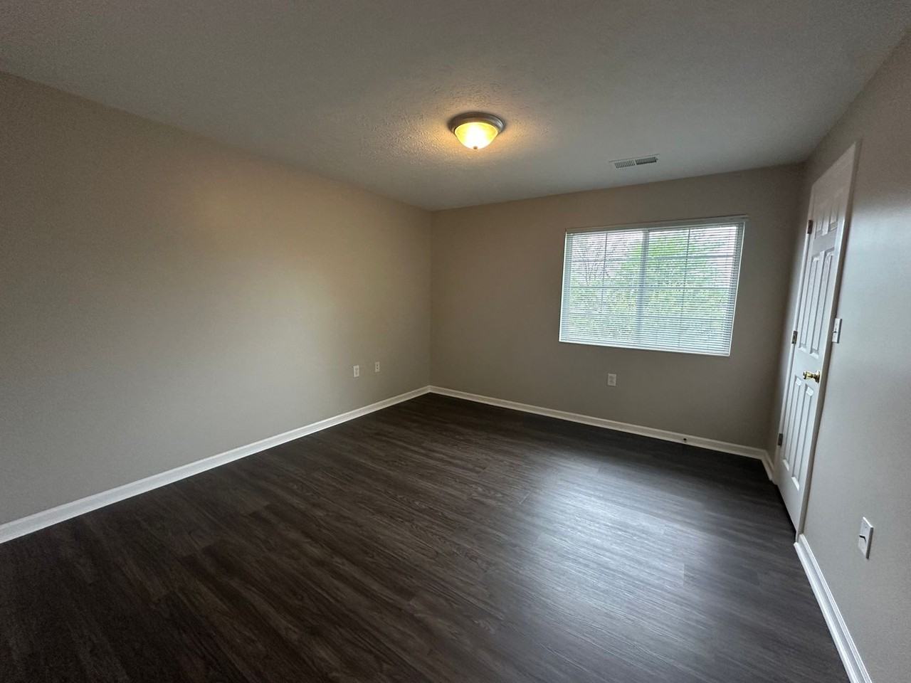 10301 Trotters Pointe Dr #201 - Photo 4 of 19