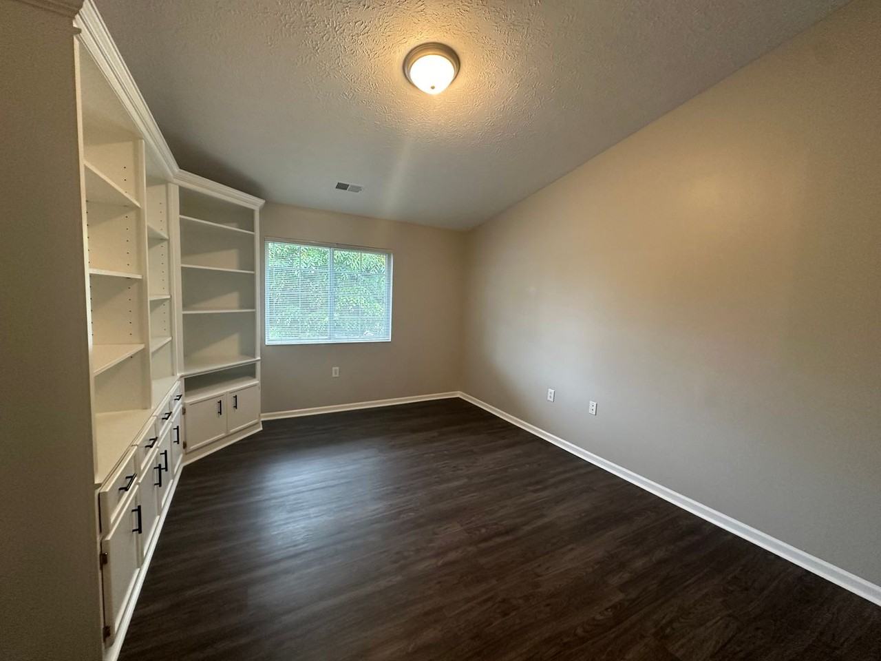 10301 Trotters Pointe Dr #201 - Photo 7 of 19
