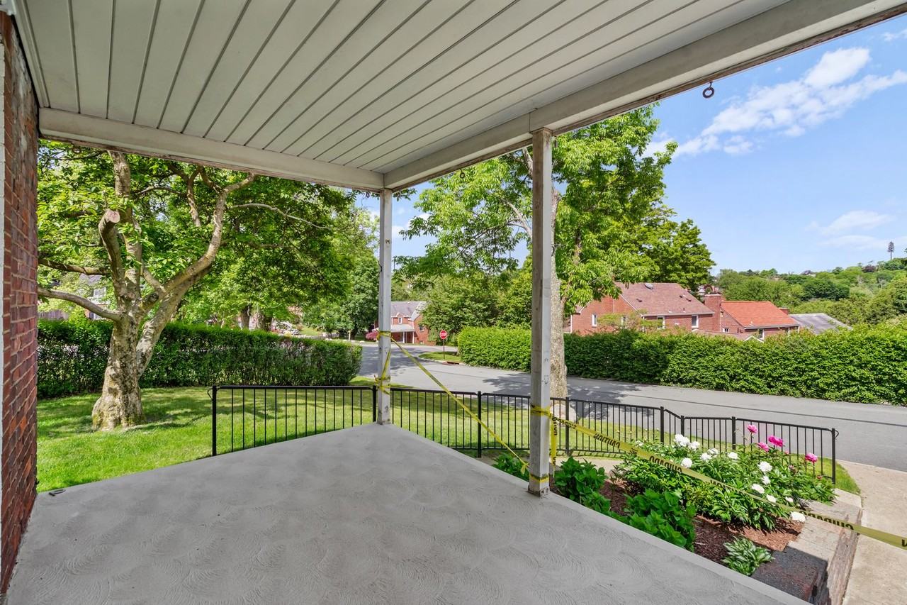 5411 Fieldcrest Dr - Photo 3 of 25