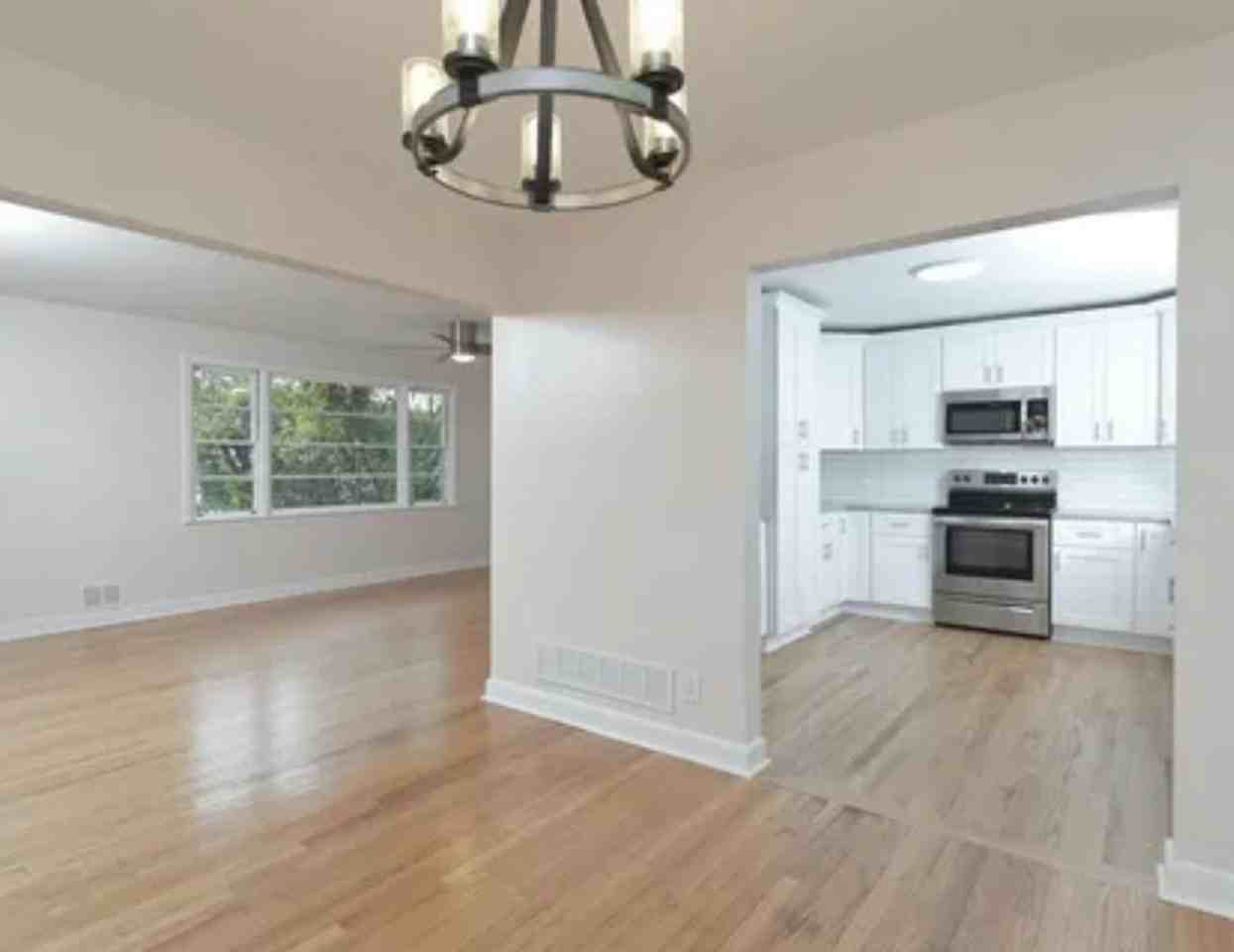 2534 Forest Dr - Photo 5 of 33