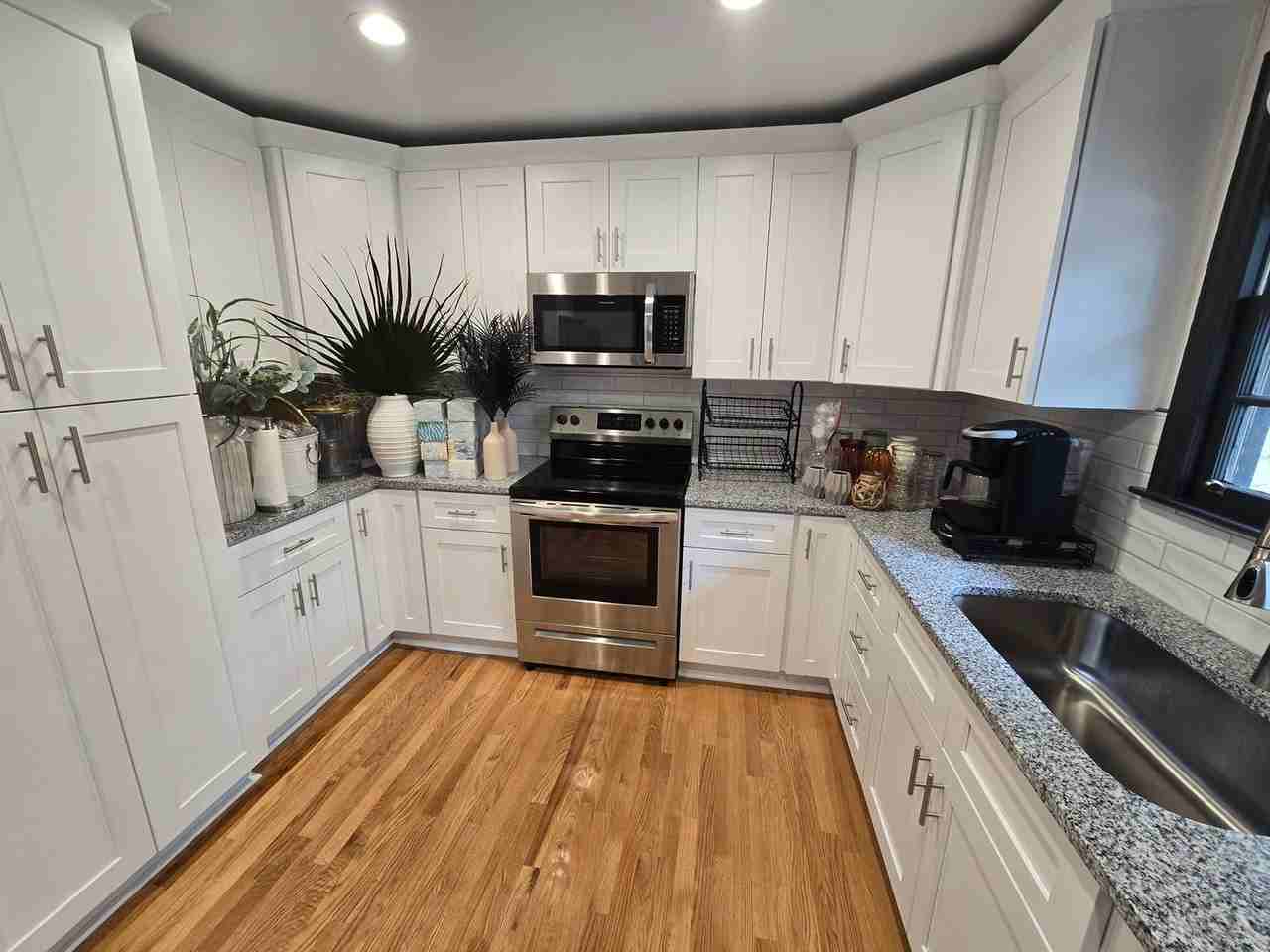 2534 Forest Dr - Photo 6 of 33