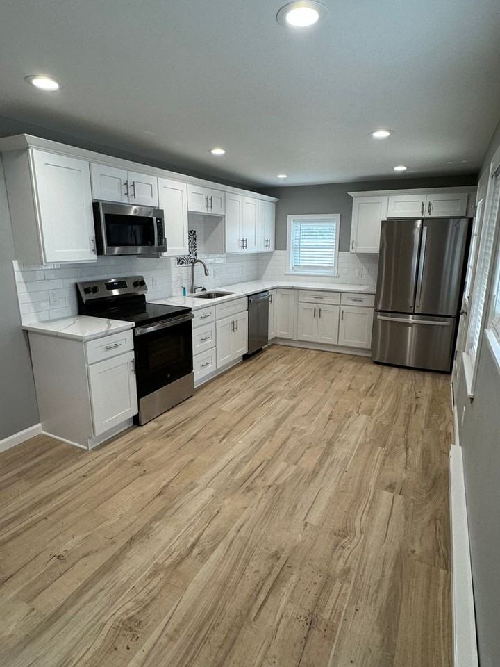 51 S 5th St - Photo 3 of 31