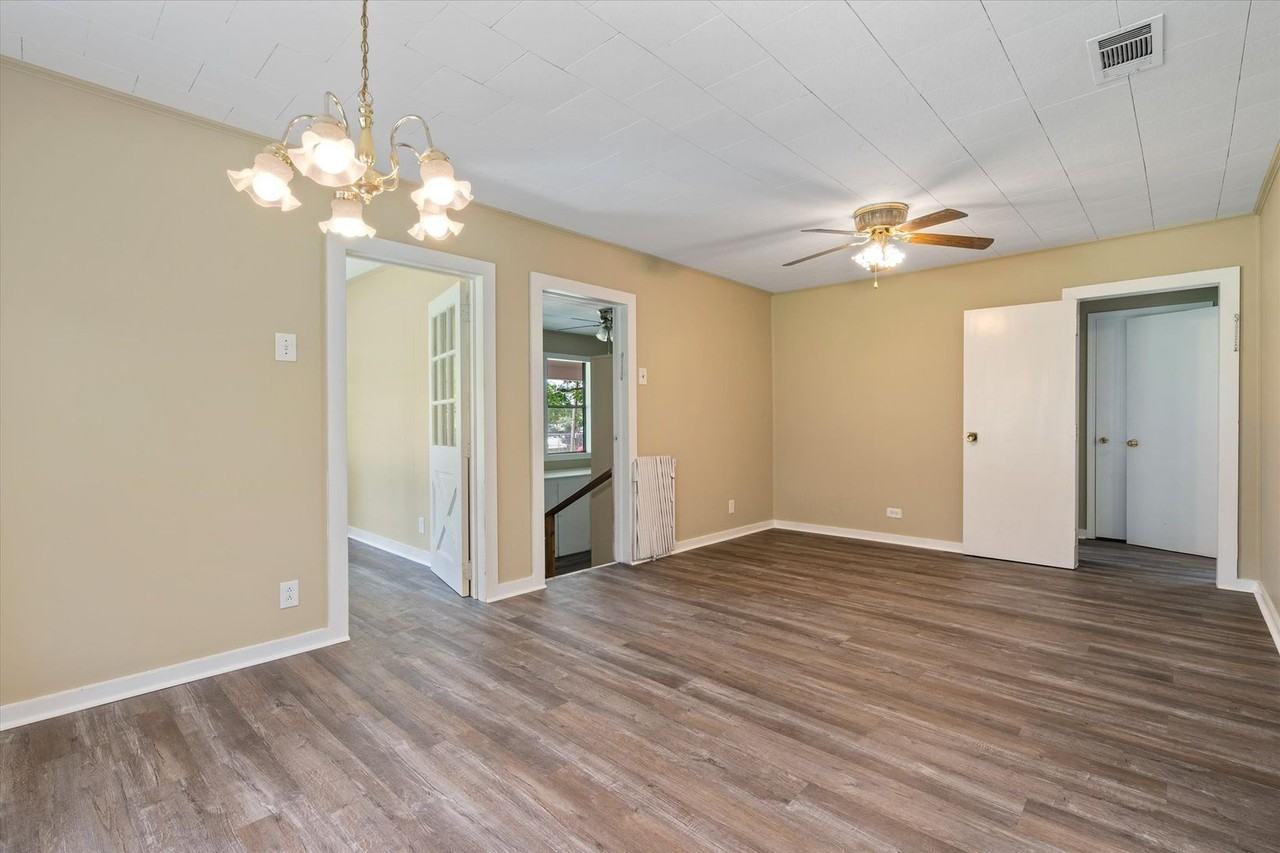 6238 Creel Rd - Photo 2 of 22