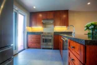 1106 Clinton St - Photo 1 of 1