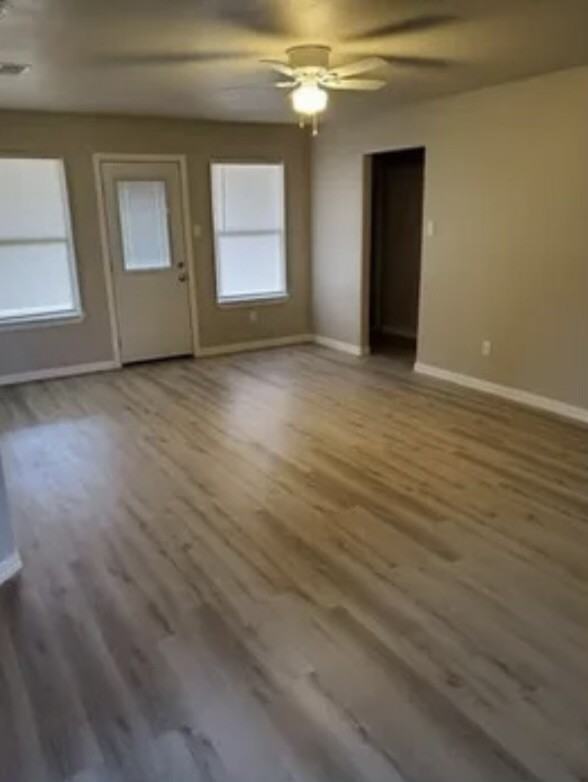 4703 Chapman St #NA - Photo 3 of 12