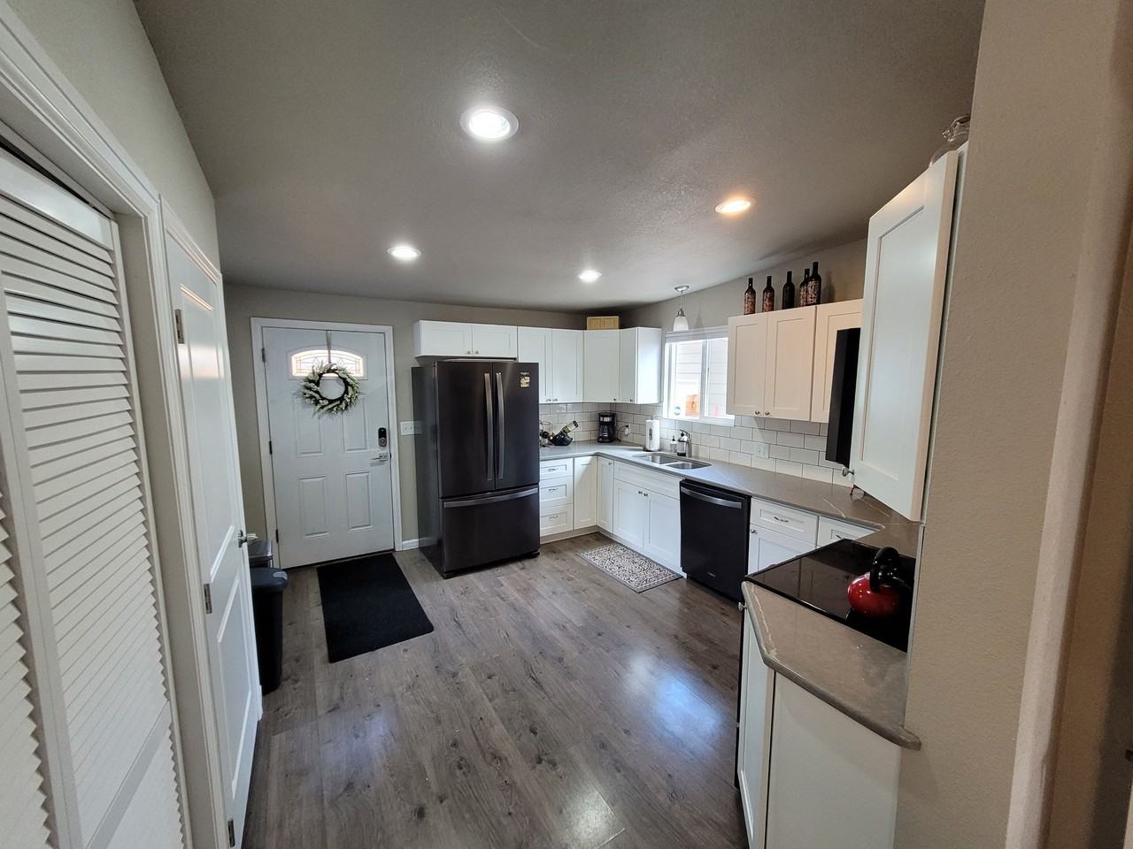 543 E Platte Ave #NA - Photo 6 of 15