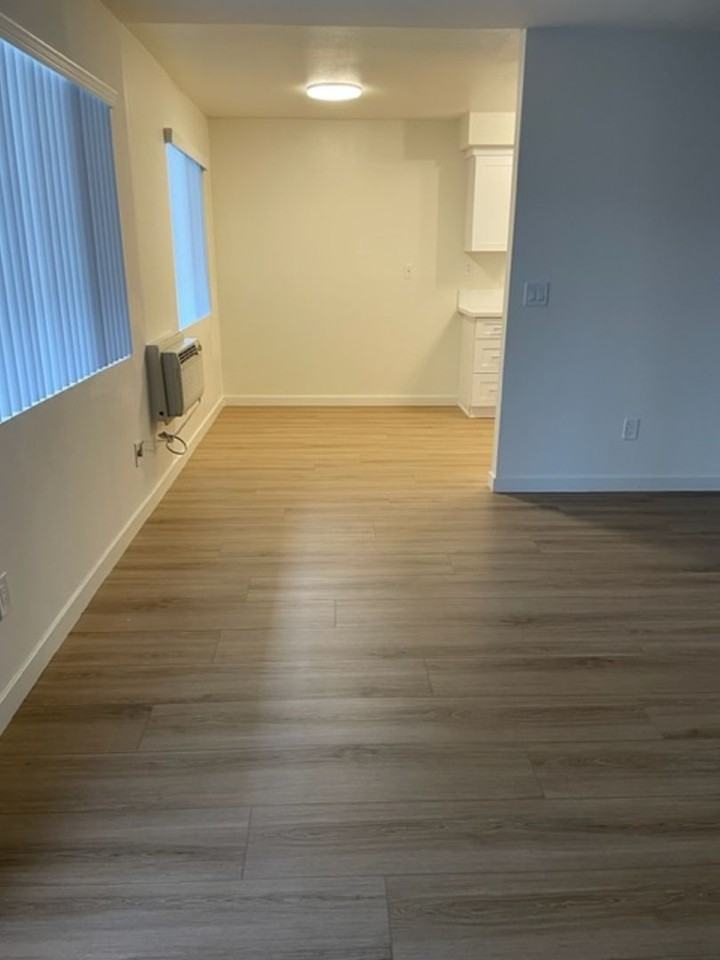 7714 Newlin Ave #4 - Photo 4 of 29