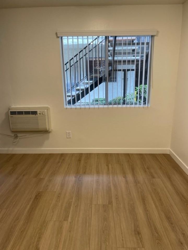 7714 Newlin Ave #4 - Photo 5 of 29