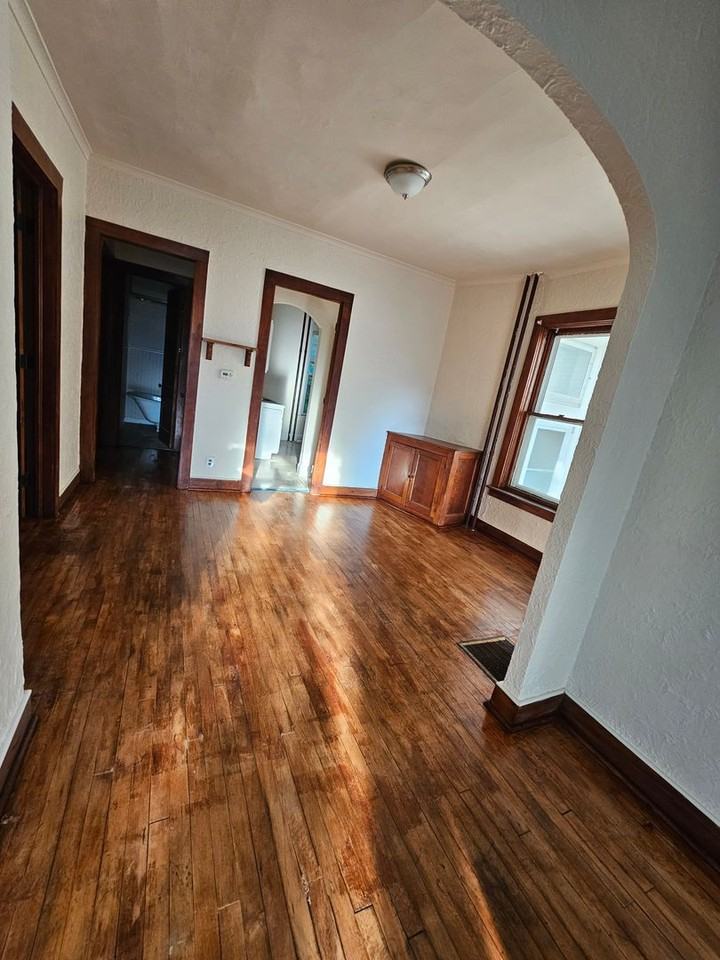 444-446 N 31st St. (Duplex) - Photo 3 of 5