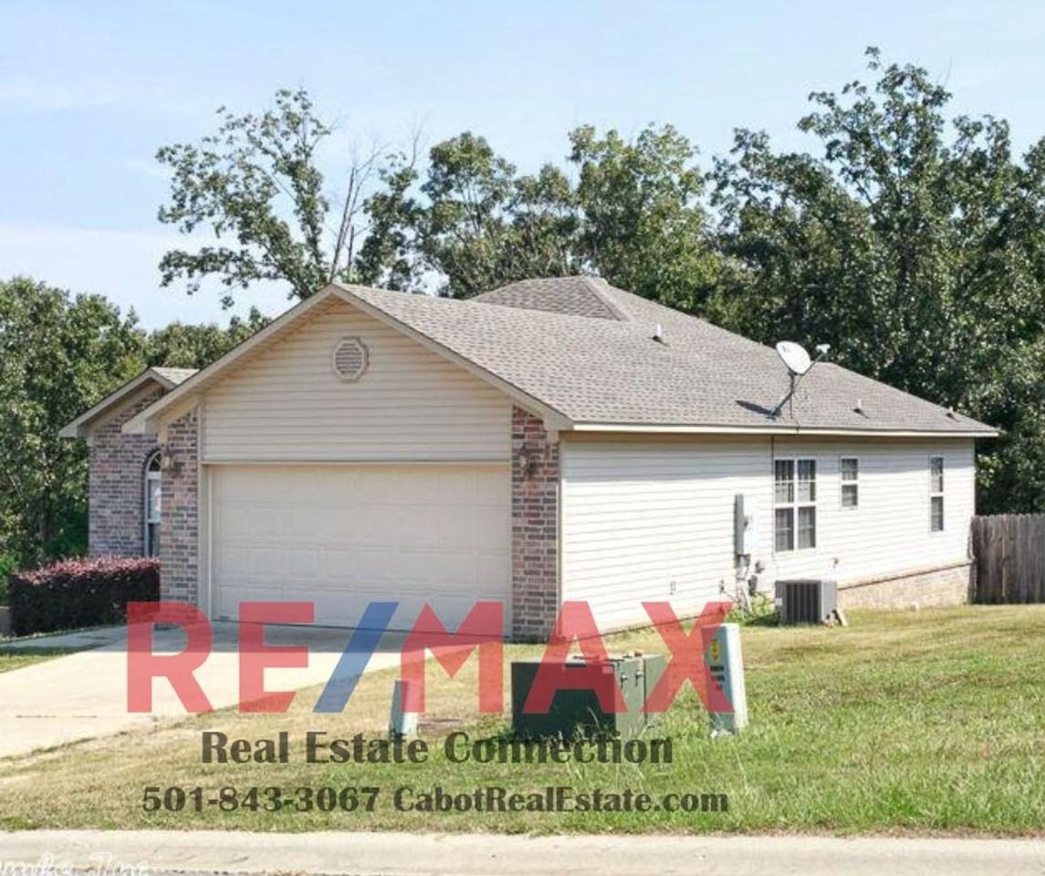 141 Weathering Dr - Photo 2 of 12