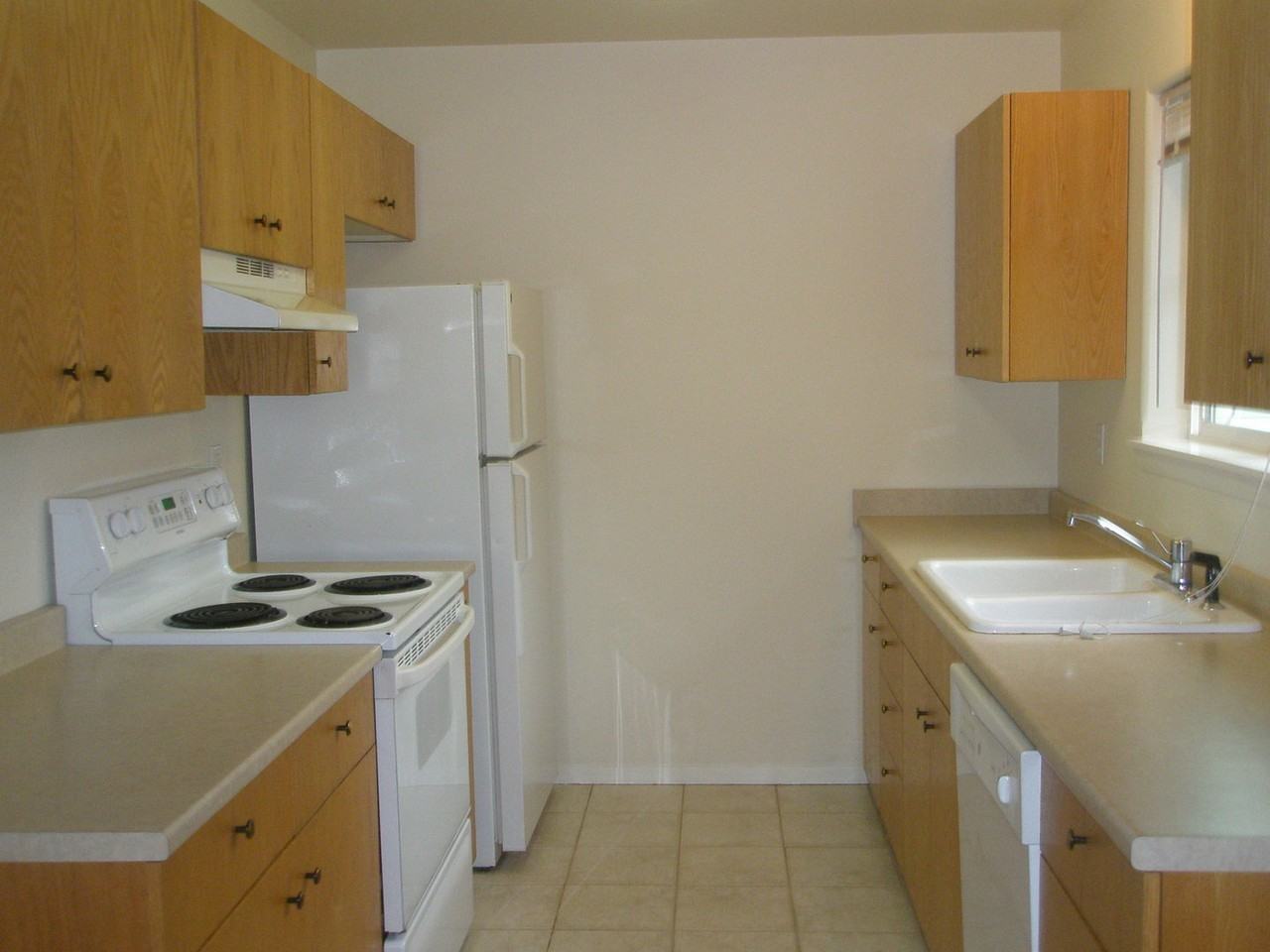 725 W Ballf St - Photo 2 of 9