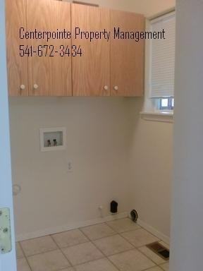 725 W Ballf St - Photo 3 of 9