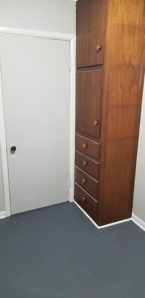 1819 Roosevelt Ave Ne - Photo 3 of 10