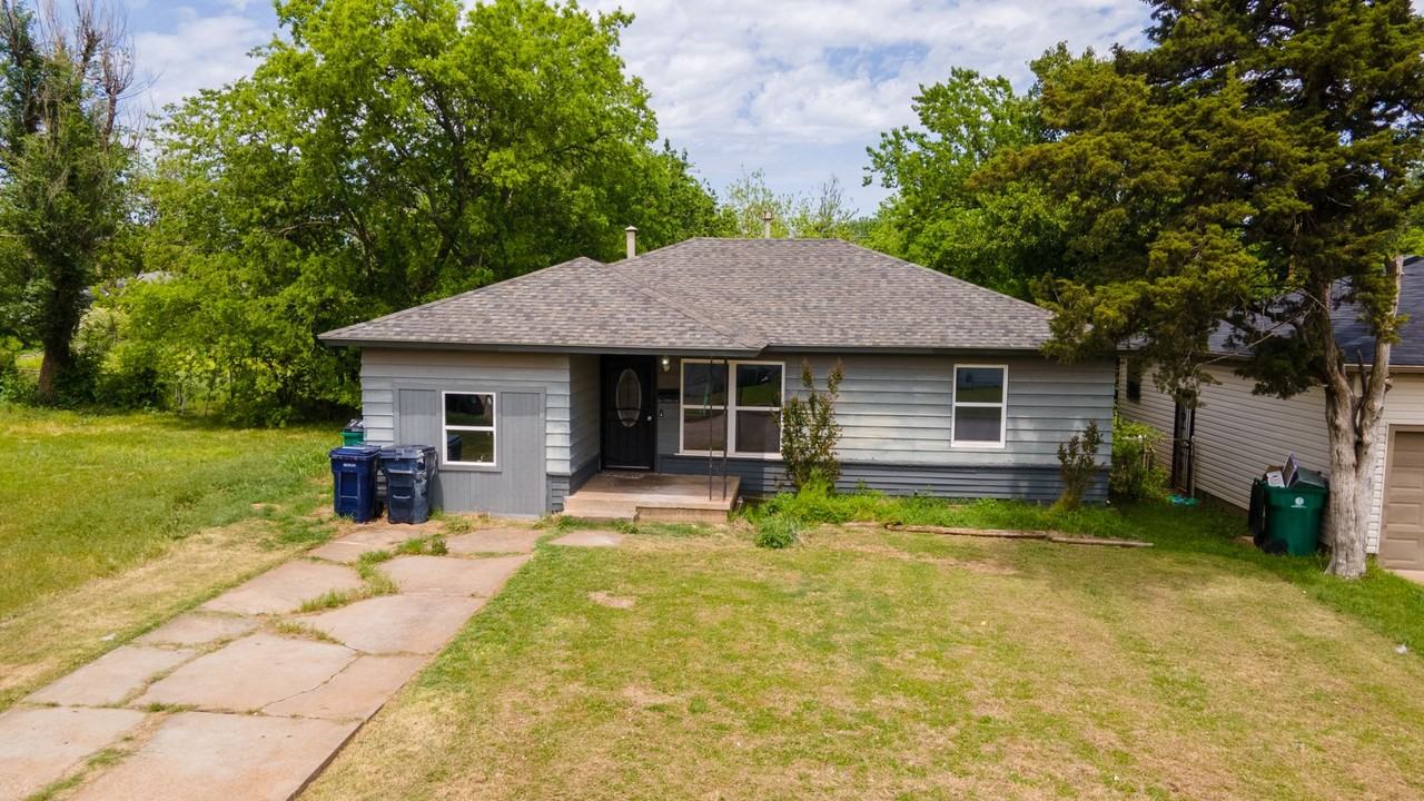 1149 Nw 89th St - Photo 2 of 22
