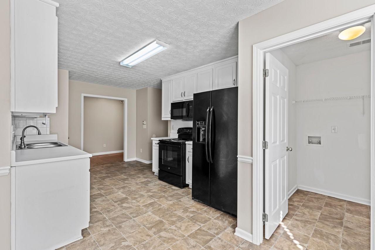 185 Vintage Dr - Photo 6 of 38