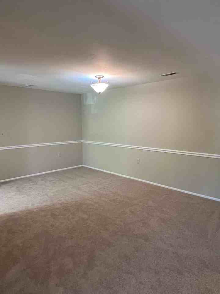 18130 Chalet Dr #303 - Photo 5 of 12
