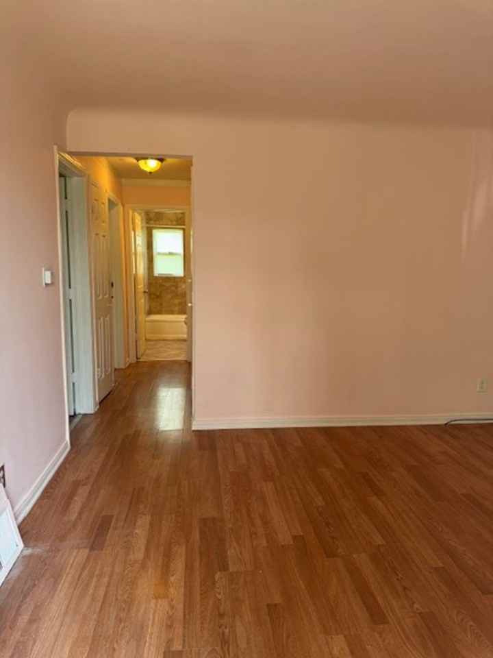 5150 E Outer Dr - Photo 2 of 13