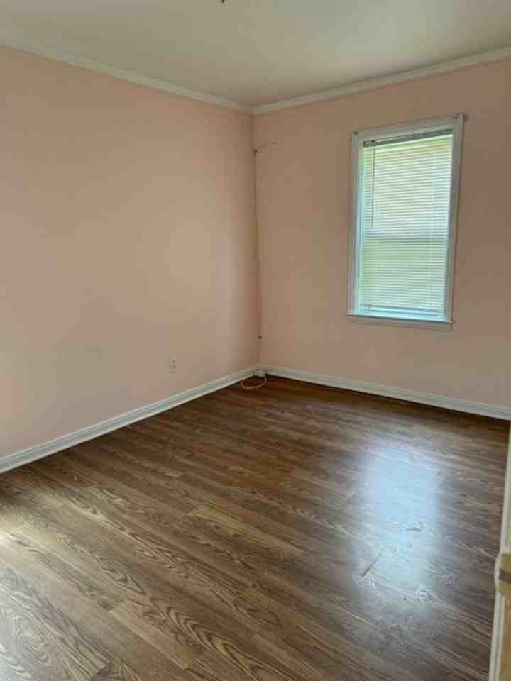 5150 E Outer Dr - Photo 6 of 13