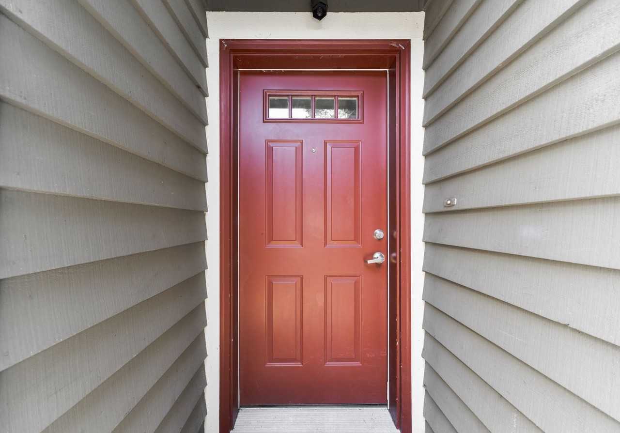 11014 Greenwood Ave N #C - Photo 3 of 42