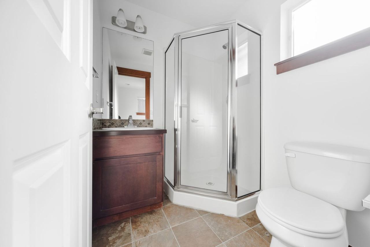 11014 Greenwood Ave N #C - Photo 7 of 42