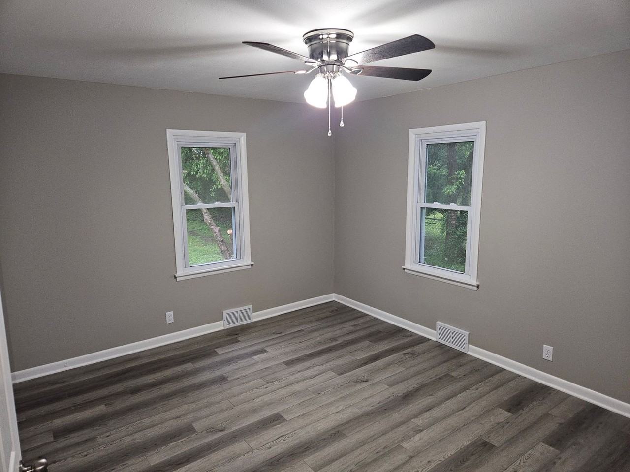 1259 E Berkeley St - Photo 6 of 7