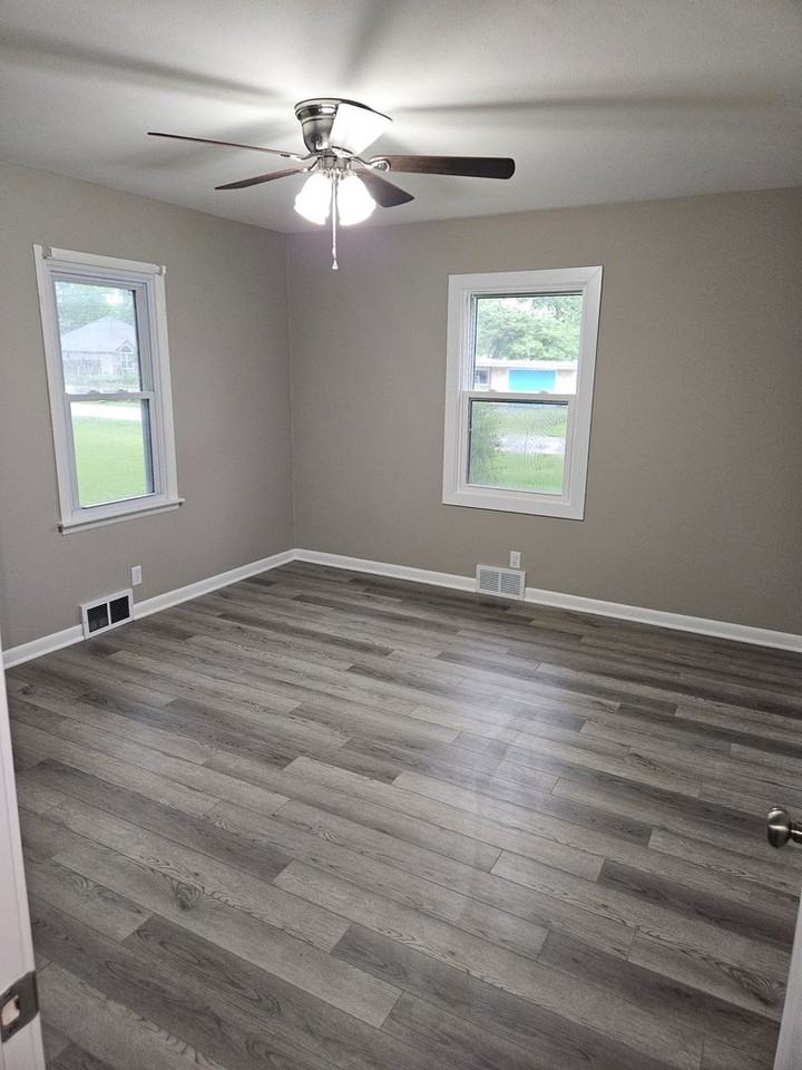 1259 E Berkeley St - Photo 7 of 7