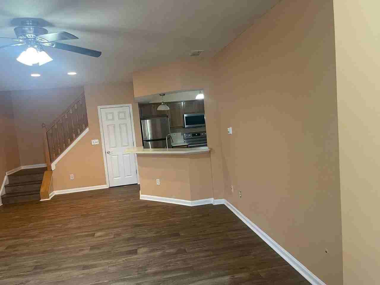 5843 Shipwatch Ln - Photo 2 of 32