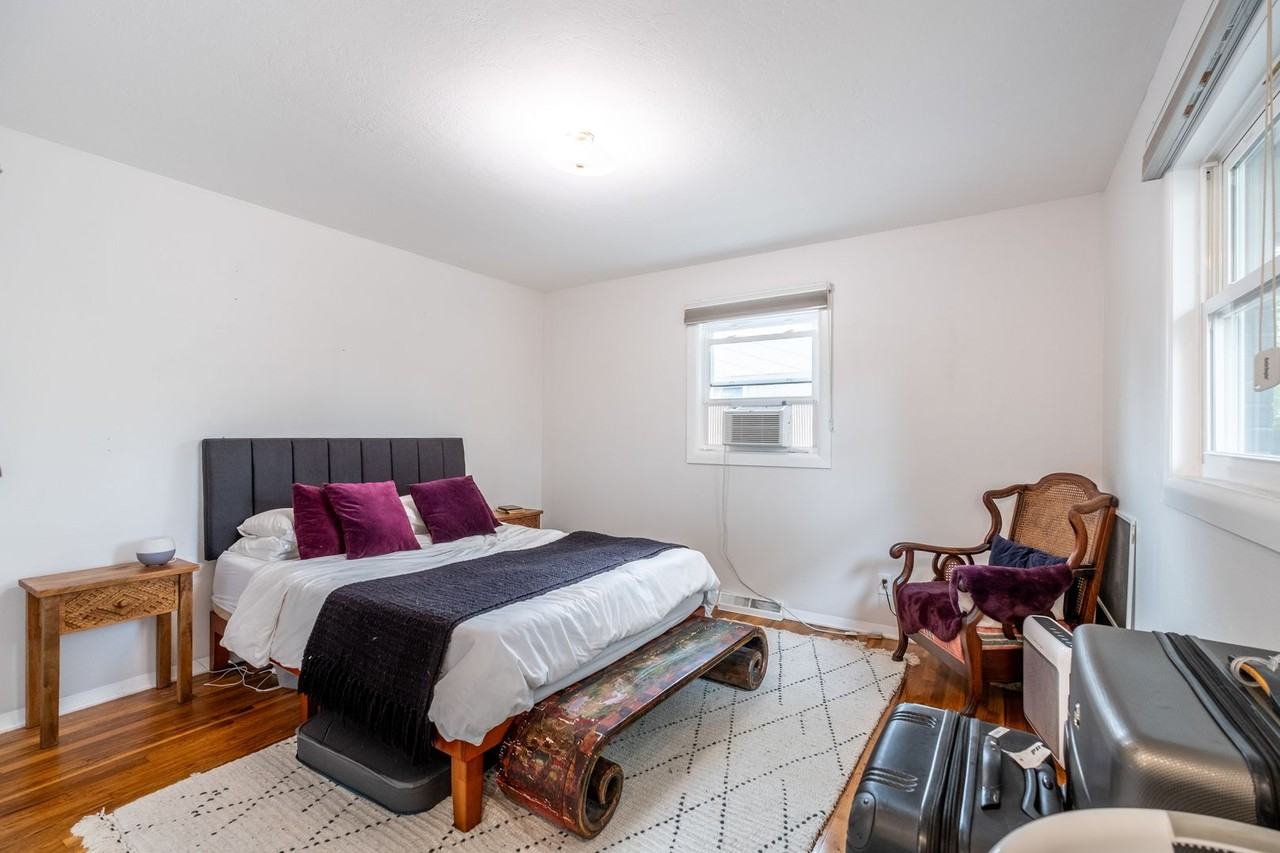 1316 Lakewood Dr - Photo 2 of 21