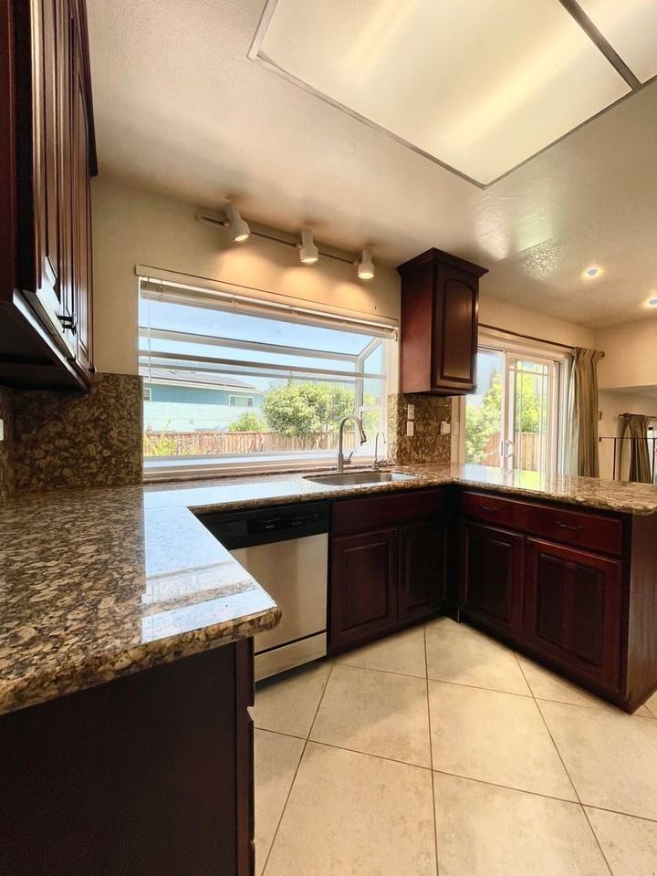 1791 Cape Horn Dr - Photo 2 of 26