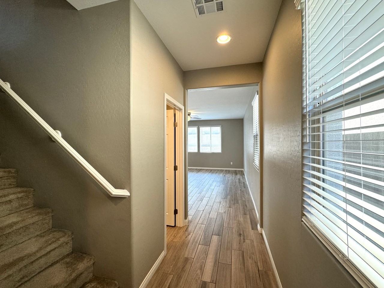 12545 Skylight View St - Photo 3 of 28