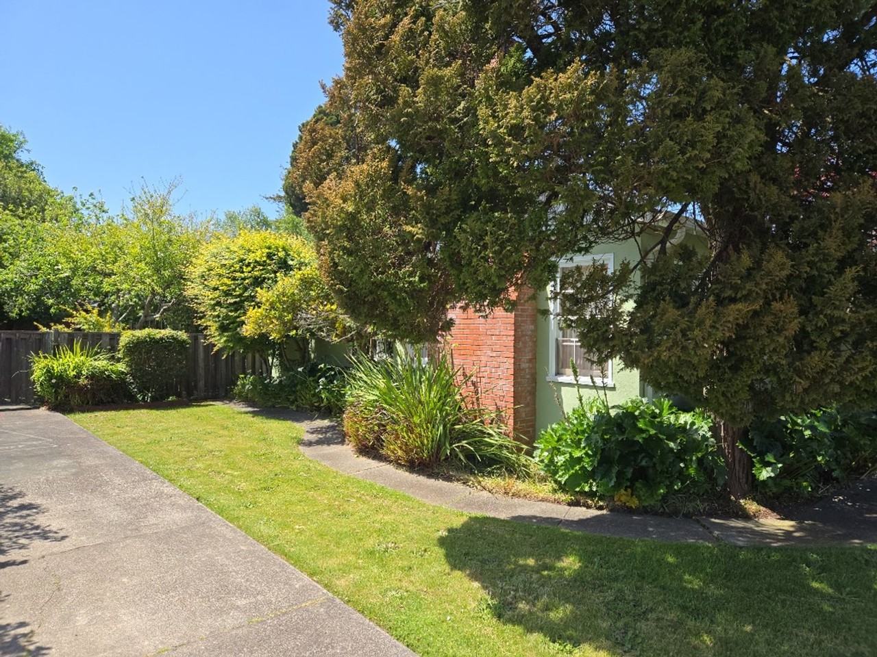 1504 R St - Photo 2 of 31