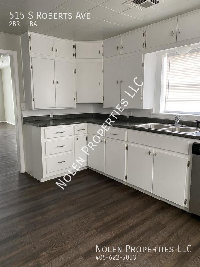 515 S Roberts Ave #1 - Photo 6 of 17