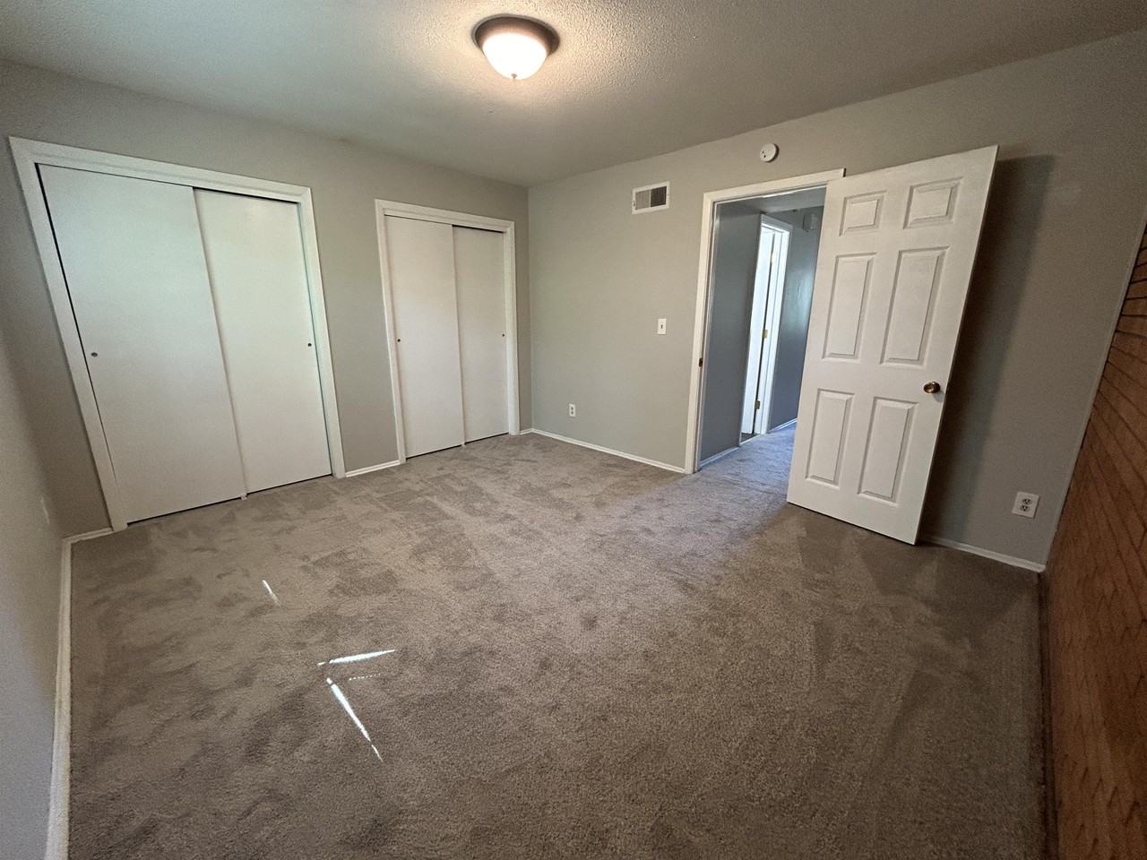 605 Ewing AvenueApt B #605B - Photo 7 of 11