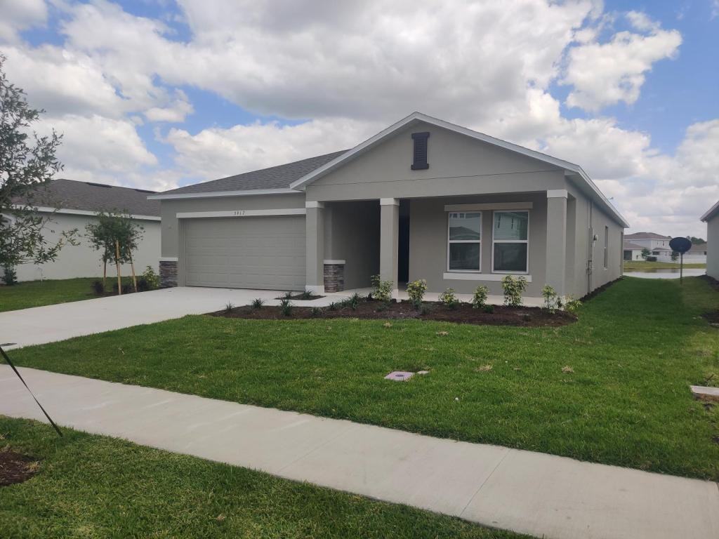 3917 Southern Vista Loop - Photo 3 of 32