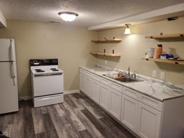 featured image of 1804 Southlawn Dr #B