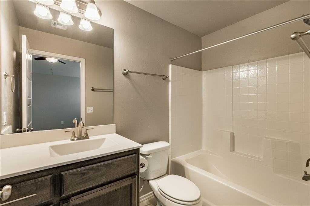 3005 Nw 183rd St #14969143 - Photo 2 of 13