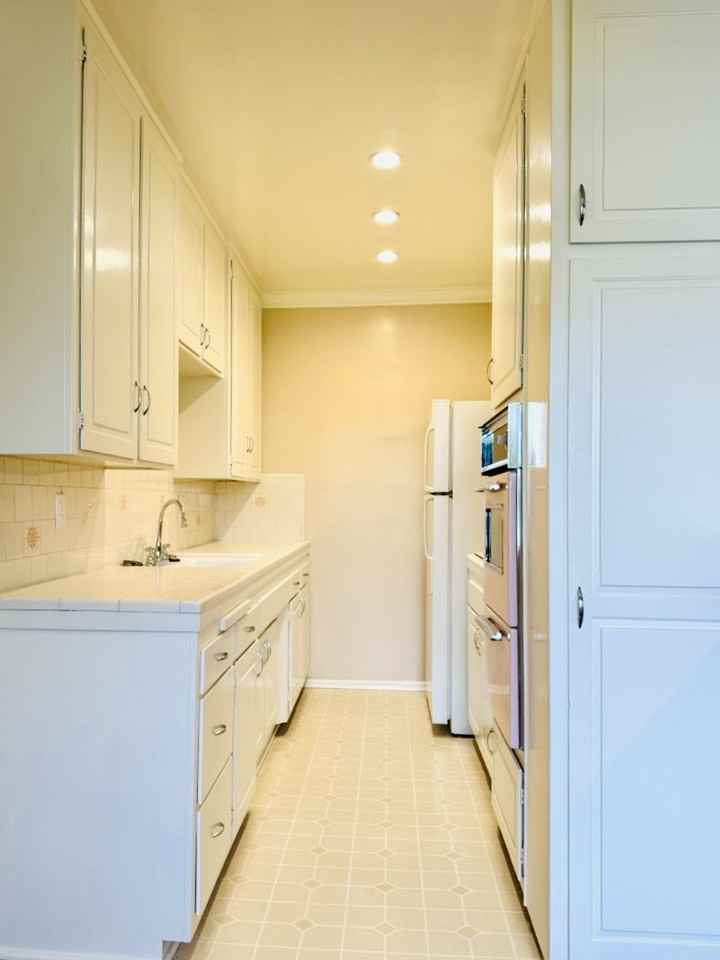 2708 West Clark Avenue #I - Photo 3 of 11