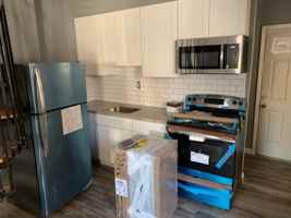 featured image of 639 N 12th St