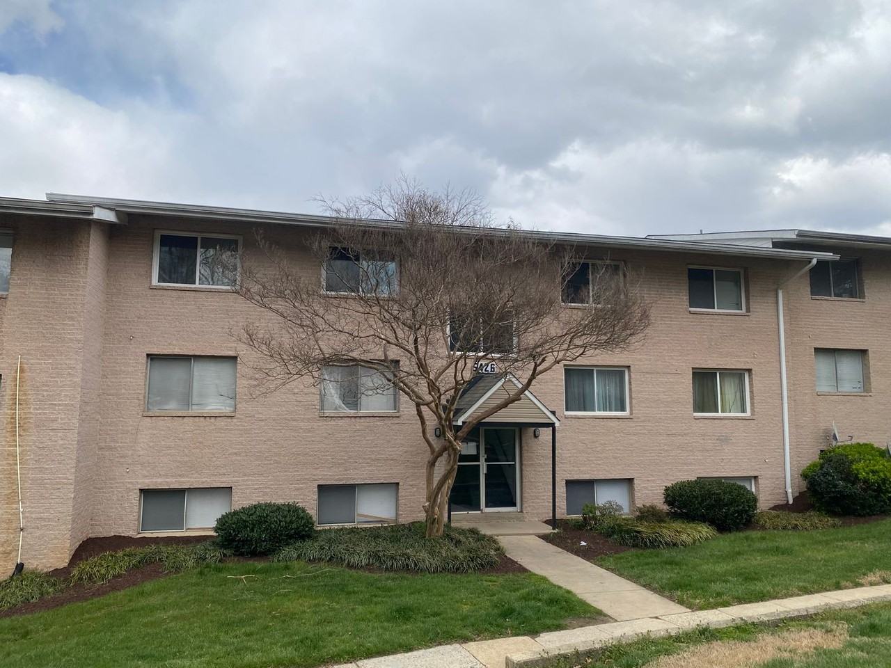 5426 85th Ave - Photo 2 of 11