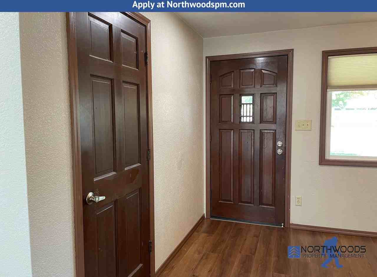 2895 Hawaiian Ave - Photo 7 of 24