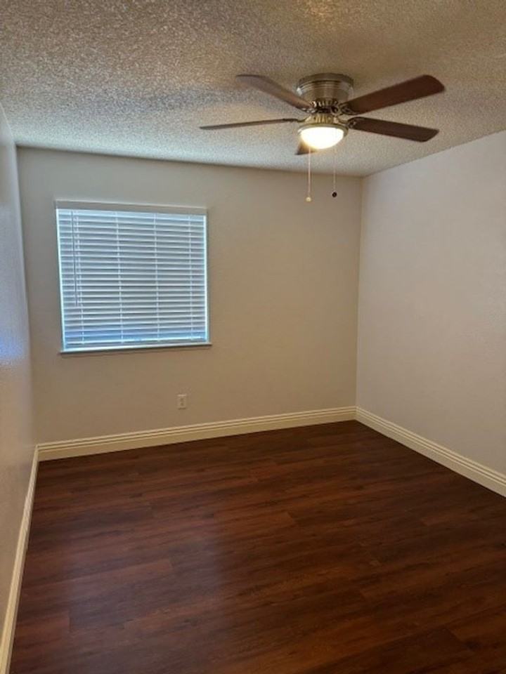 5905 El Camino Ave - Photo 5 of 15