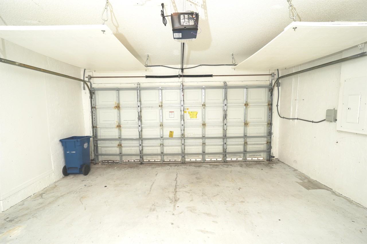 16600 Sapphire Mnr - Photo 3 of 11