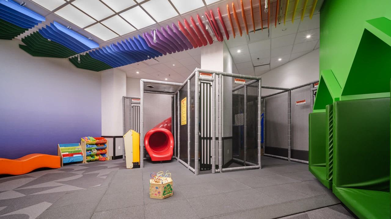 Portside Towers - Photo 5 of 50