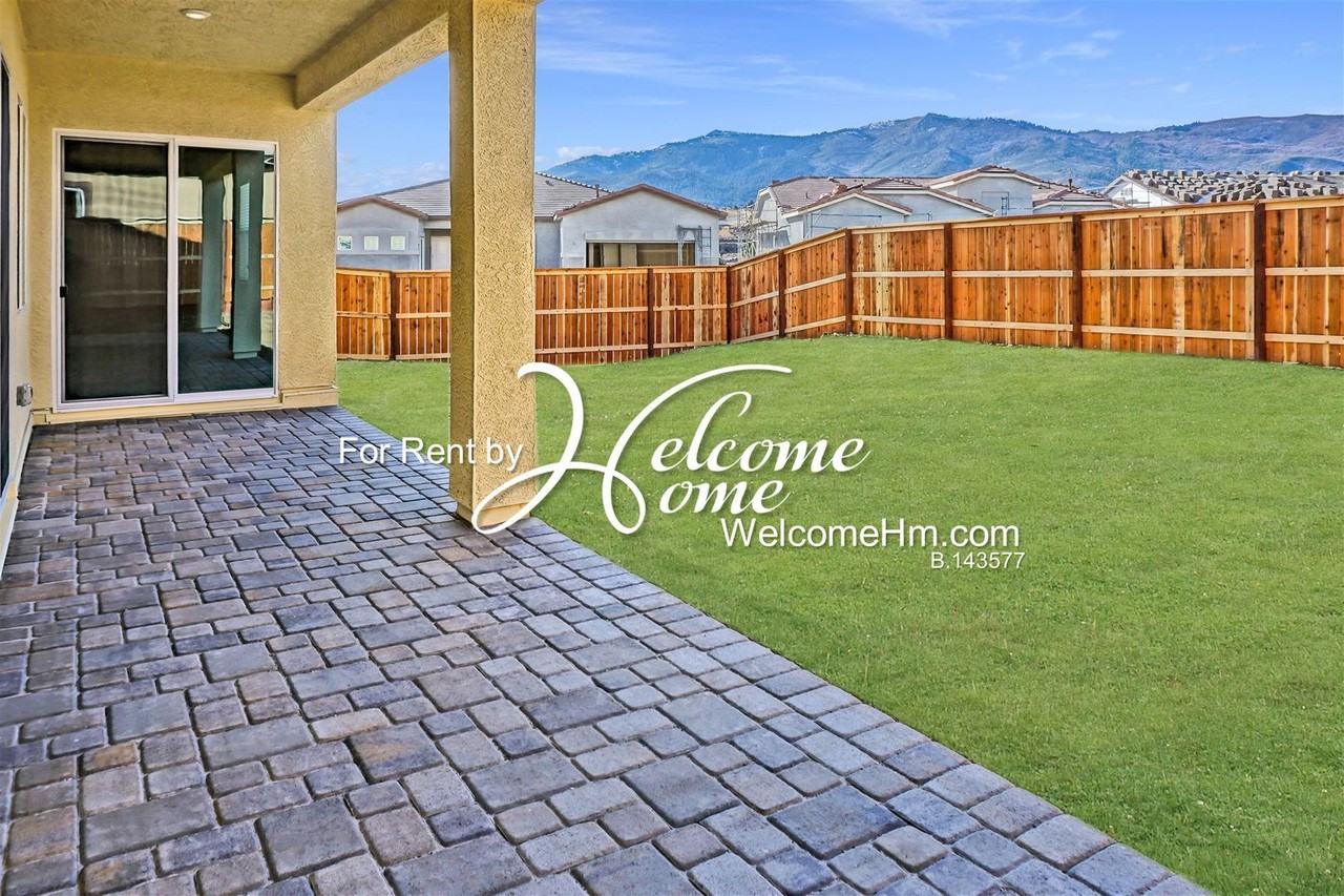 431 Chelmsford Dr - Photo 3 of 28