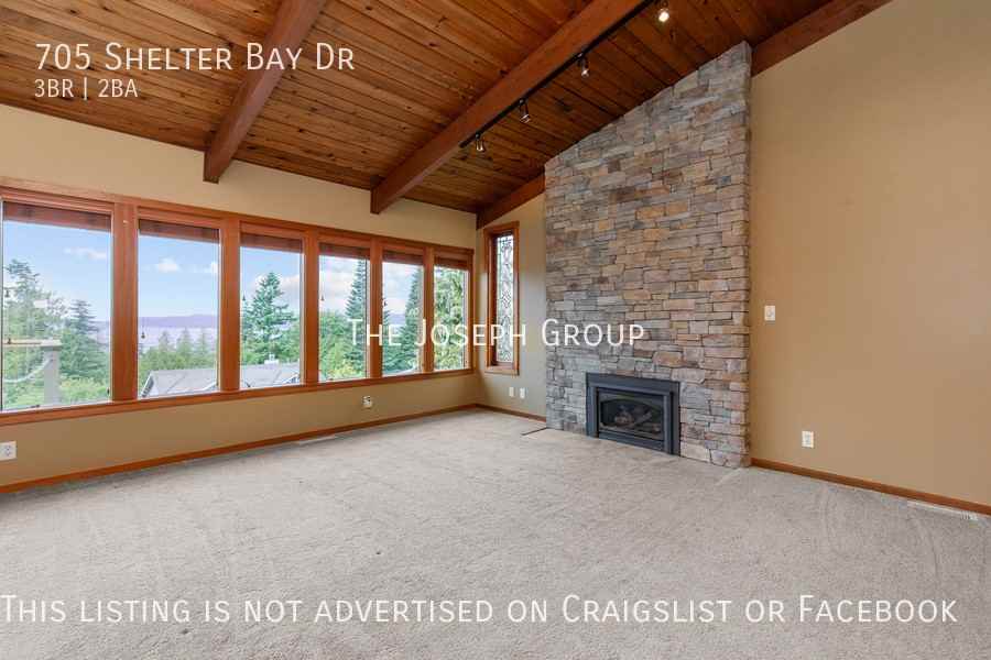 705 Shelter Bay Dr - Photo 3 of 46