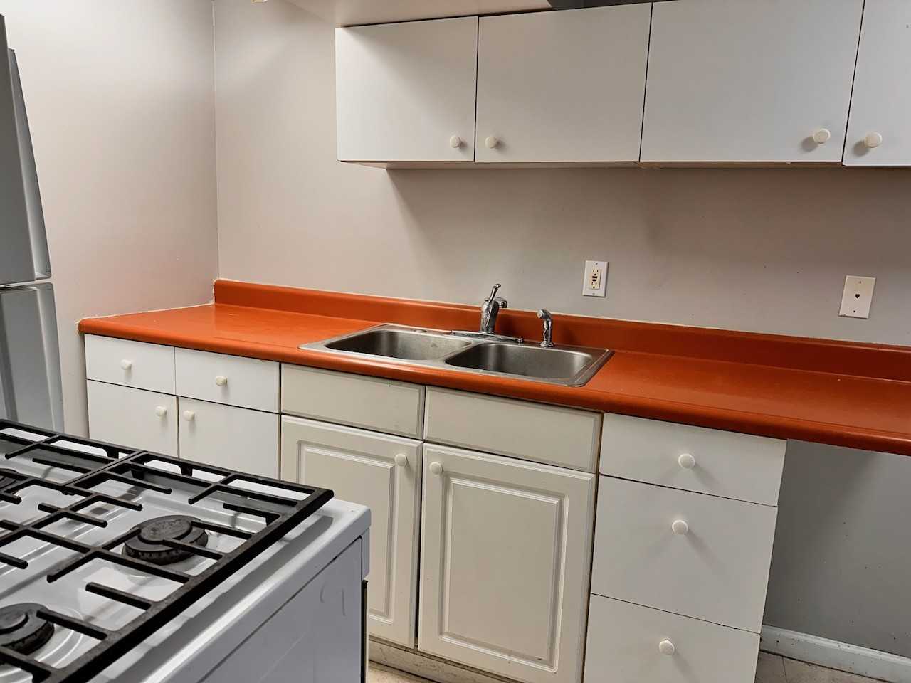 101 River St - Photo 2 of 12