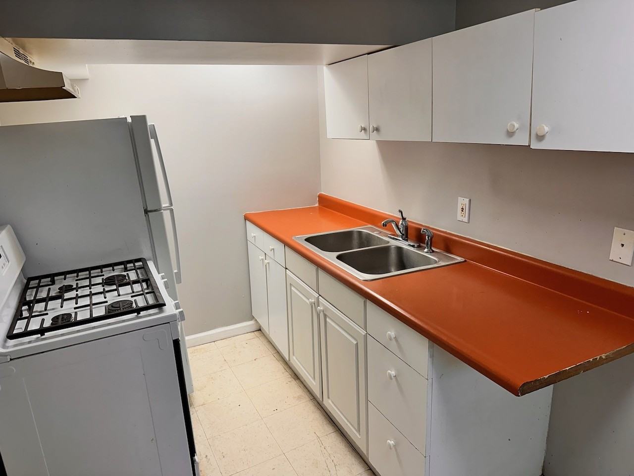 101 River St - Photo 4 of 12