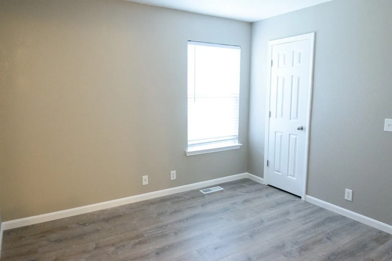 6003 Cullen Dr #NA - Photo 7 of 14