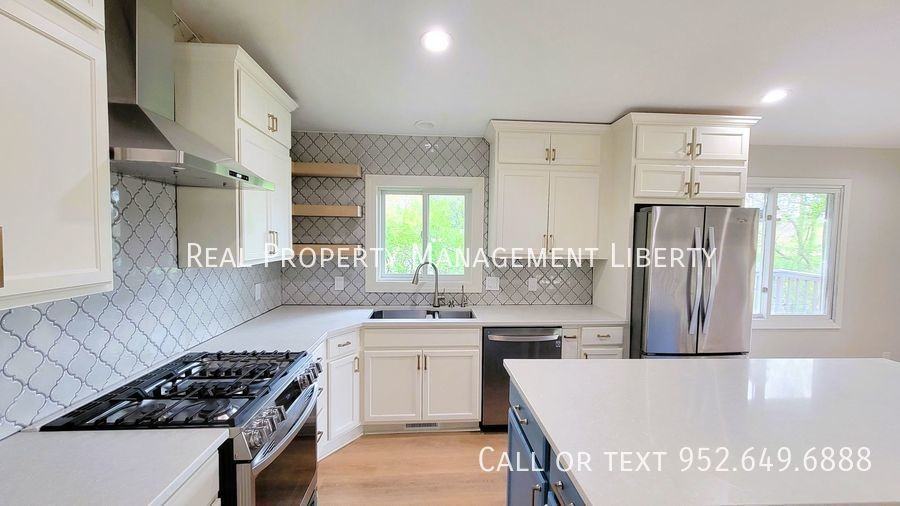 14520 Tyrol Dr - Photo 3 of 34